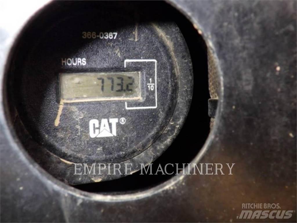 CAT 304E2 Kāpurķēžu ekskavatori