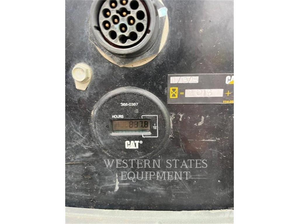 CAT 304E2 Kāpurķēžu ekskavatori