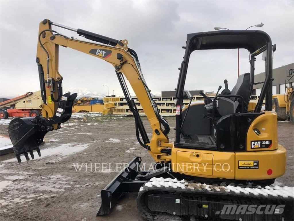 CAT 304E2 C1TH Kāpurķēžu ekskavatori