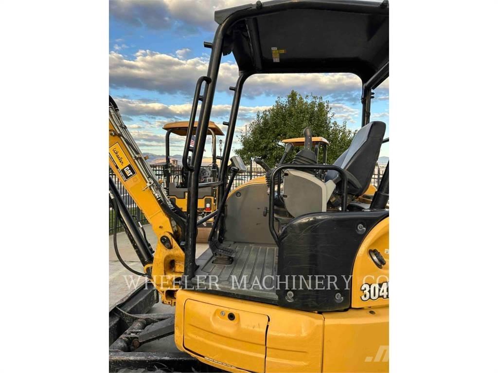 CAT 304E2 C1TH Kāpurķēžu ekskavatori