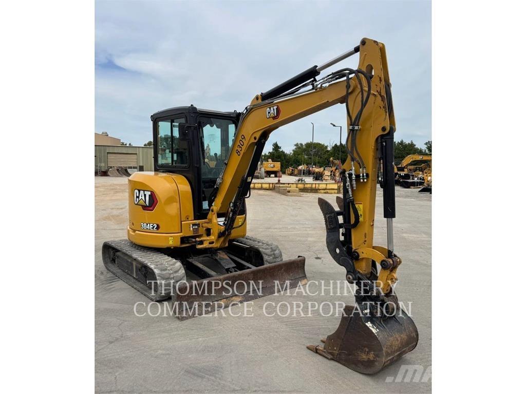 CAT 304E2CR Kāpurķēžu ekskavatori