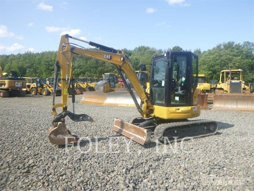 CAT 304E2CR Kāpurķēžu ekskavatori