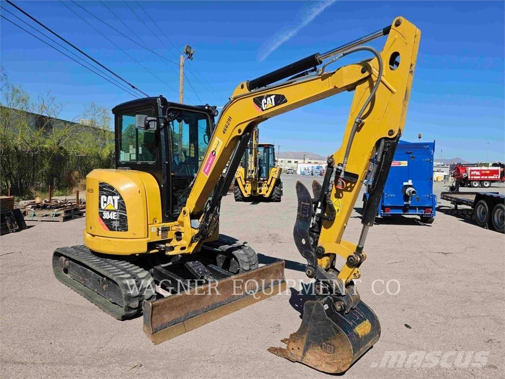 CAT 304E2CR Kāpurķēžu ekskavatori