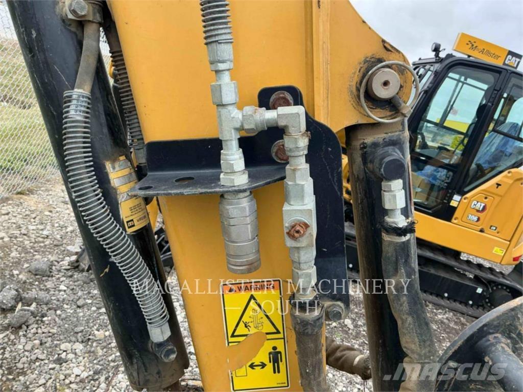 CAT 304E2CR Kāpurķēžu ekskavatori