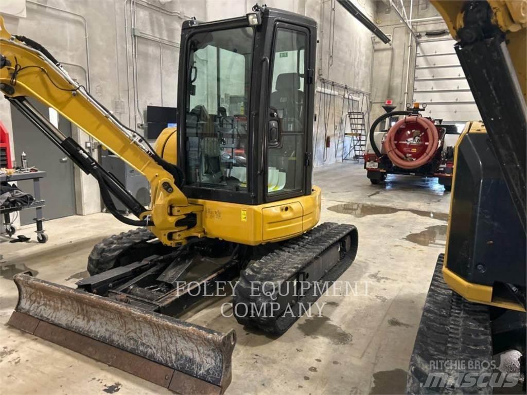 CAT 304E2LC Kāpurķēžu ekskavatori