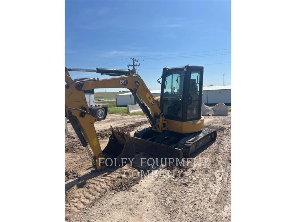 CAT 304E2LC Kāpurķēžu ekskavatori