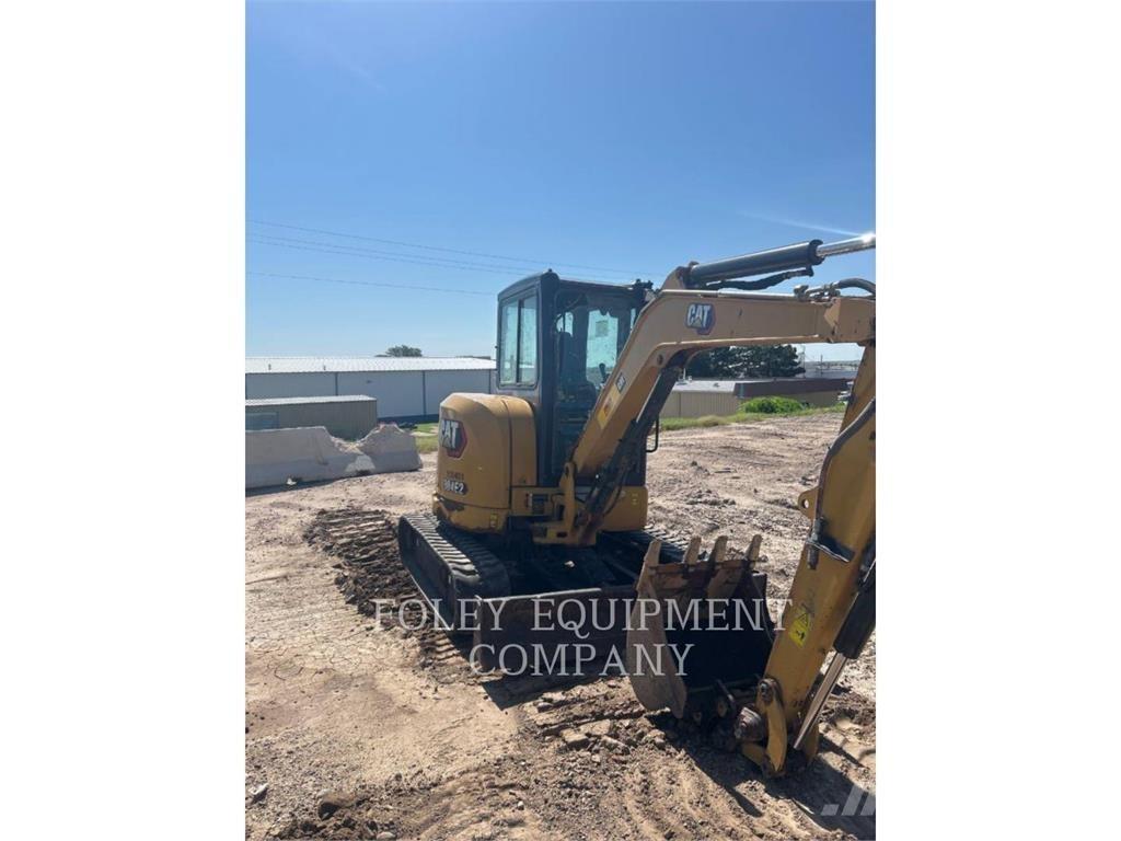 CAT 304E2LC Kāpurķēžu ekskavatori