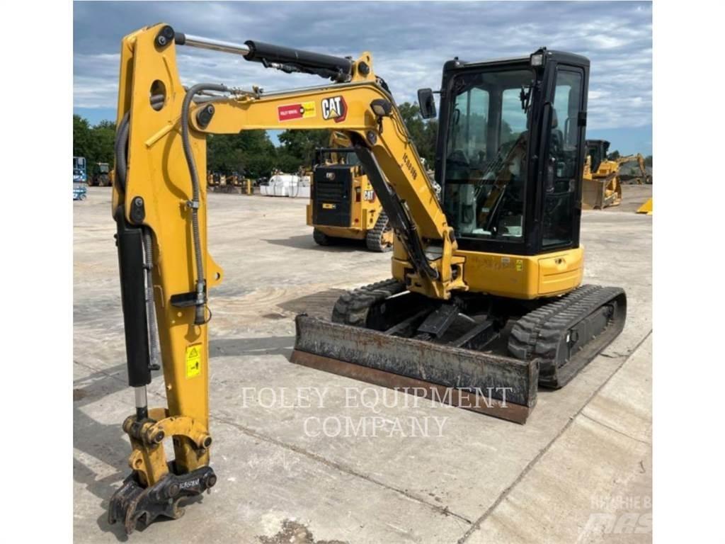 CAT 304E2LC Kāpurķēžu ekskavatori
