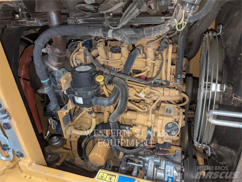 CAT 305 Kāpurķēžu ekskavatori