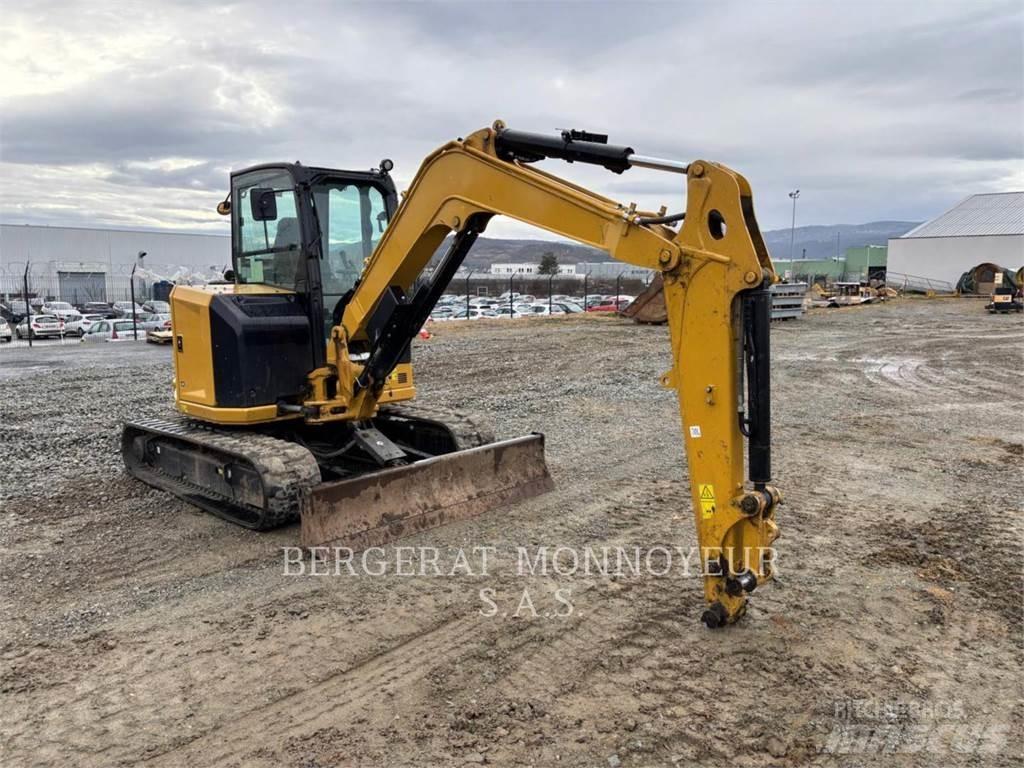 CAT 305 Kāpurķēžu ekskavatori