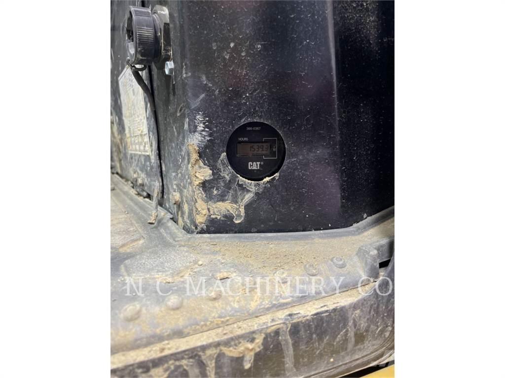 CAT 305.5 CRCB Kāpurķēžu ekskavatori