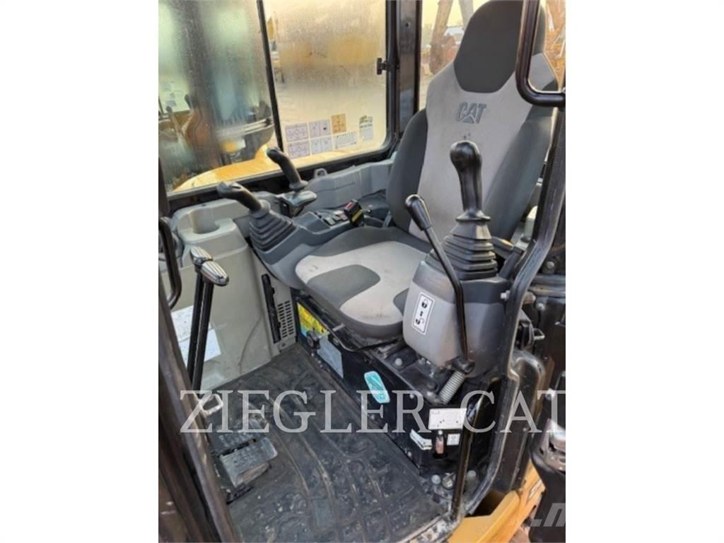 CAT 305.5D Kāpurķēžu ekskavatori