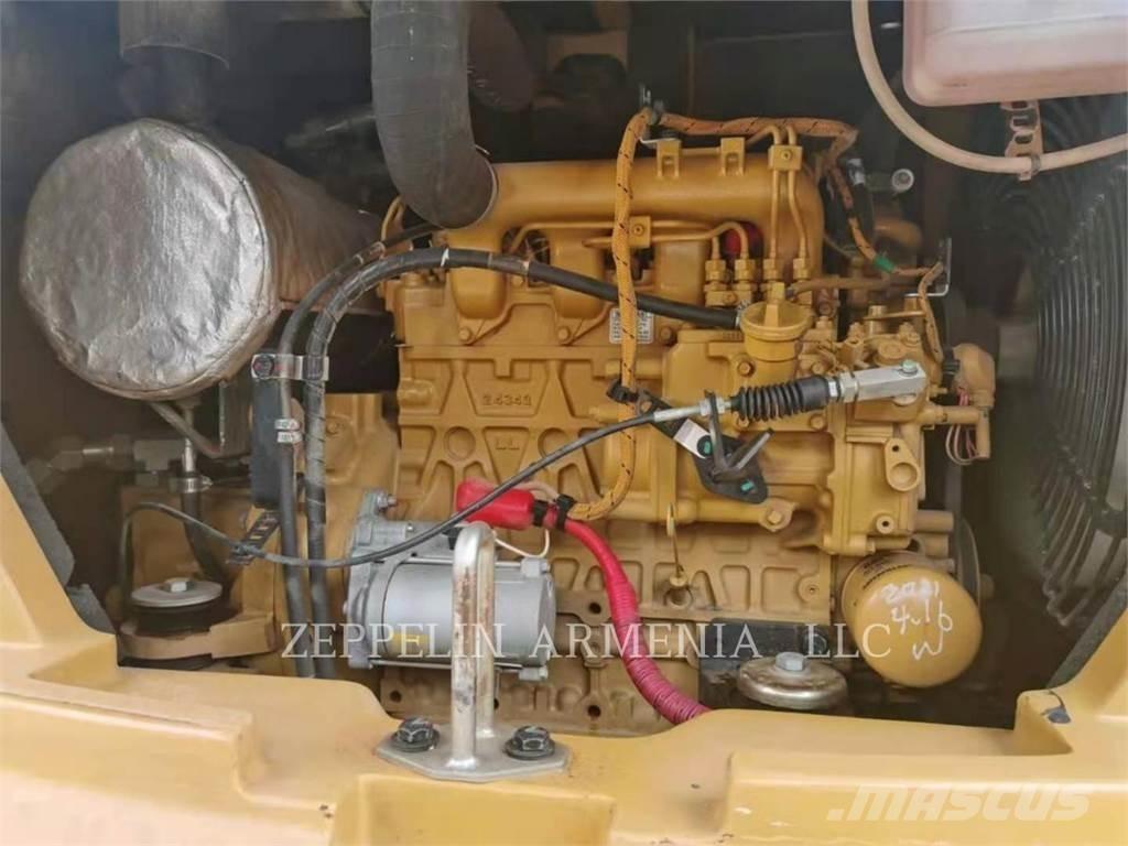 CAT 305.5E2 Kāpurķēžu ekskavatori