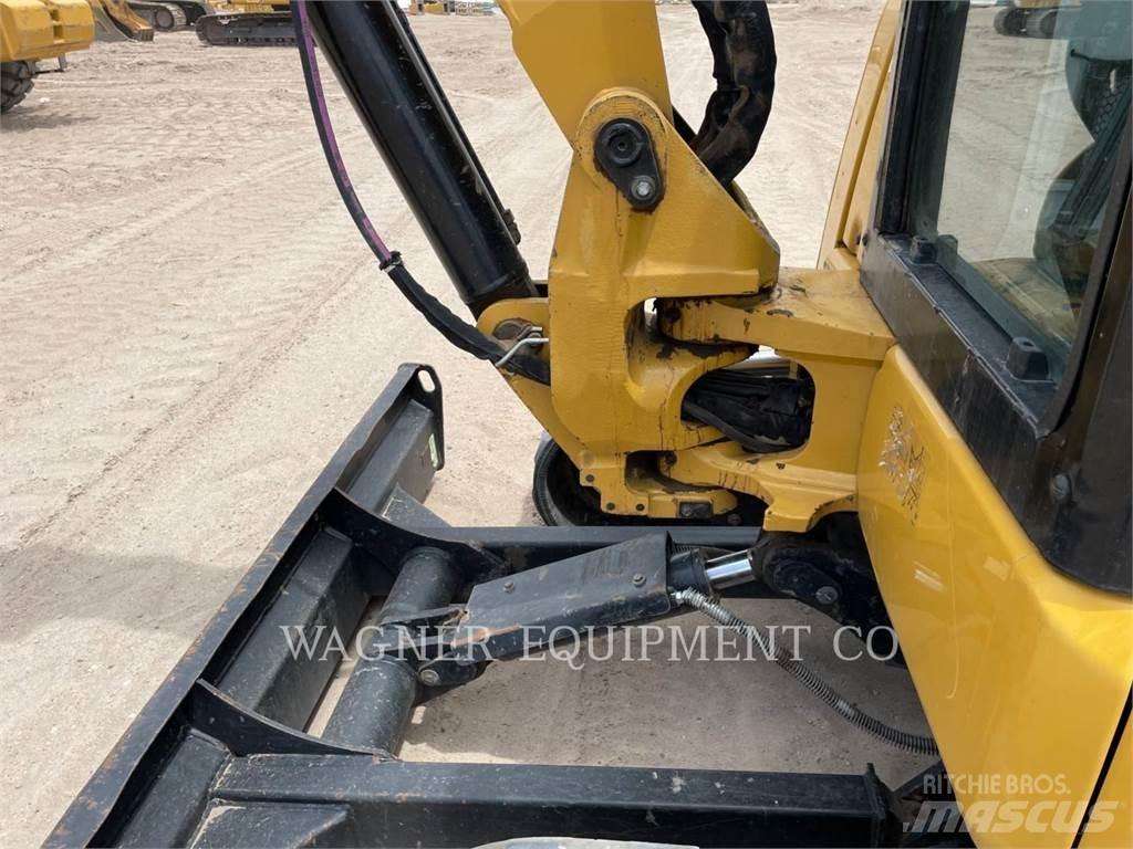 CAT 305.5E2 Kāpurķēžu ekskavatori