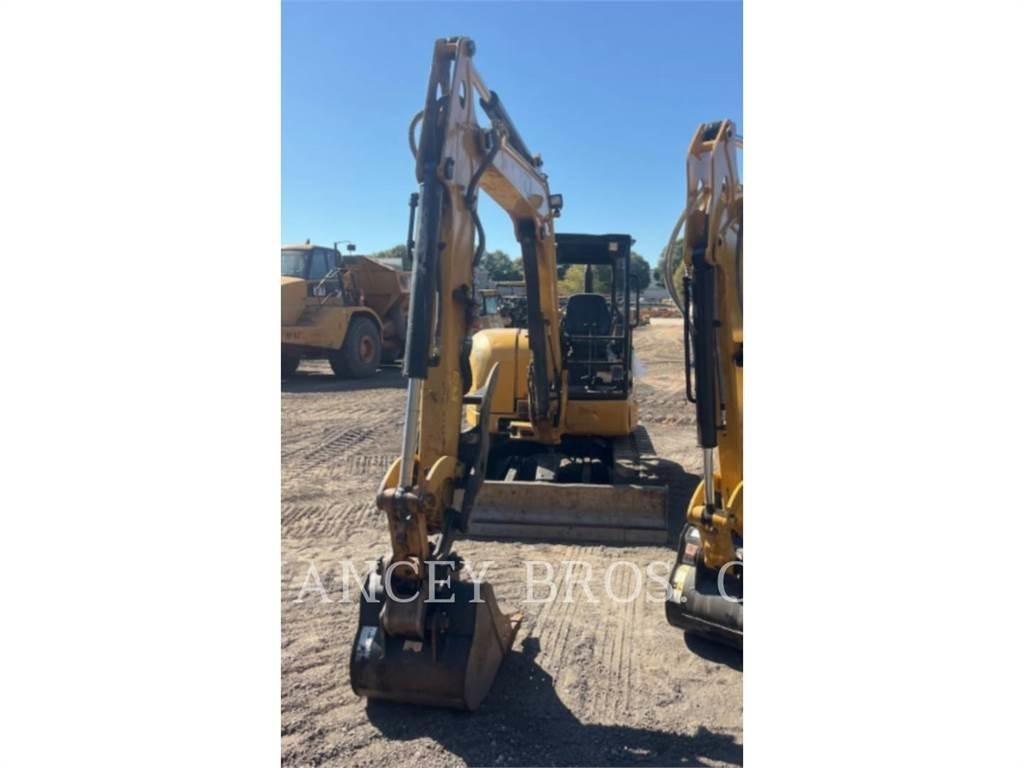 CAT 305.5E2 OS Kāpurķēžu ekskavatori