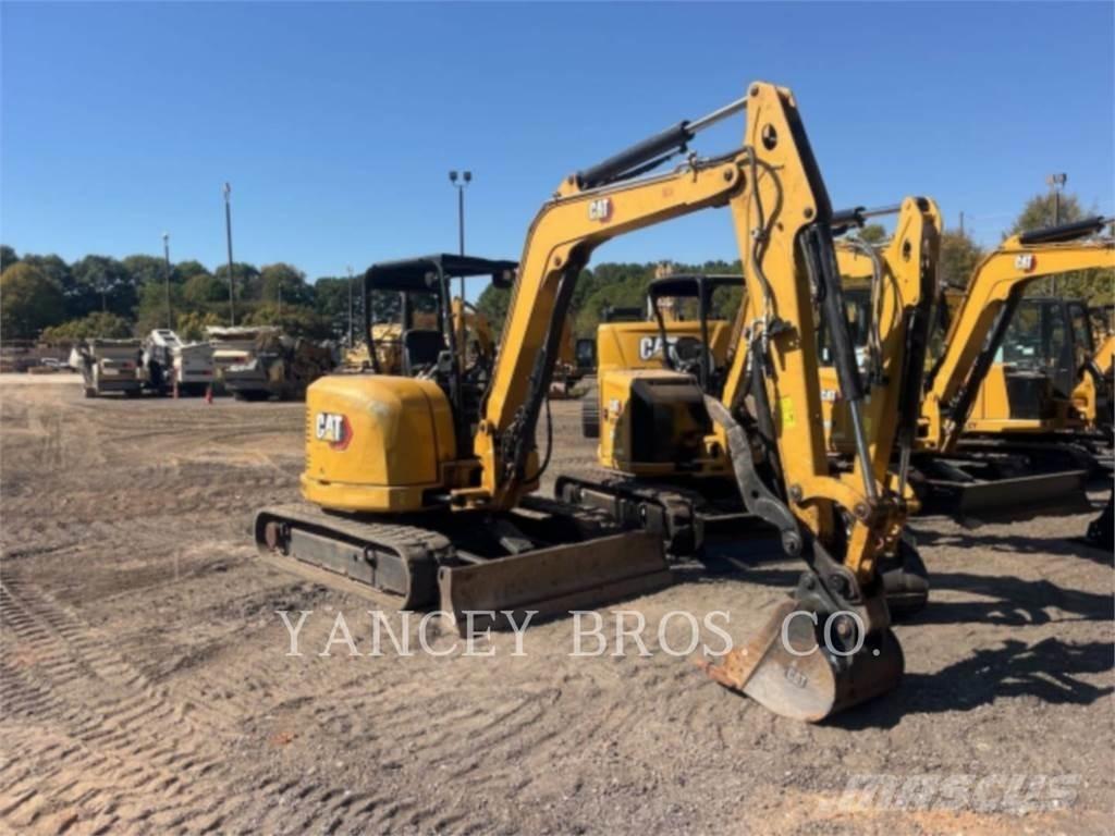 CAT 305.5E2 OS Kāpurķēžu ekskavatori