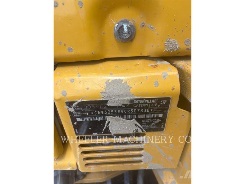 CAT 305.5E2C3T Kāpurķēžu ekskavatori