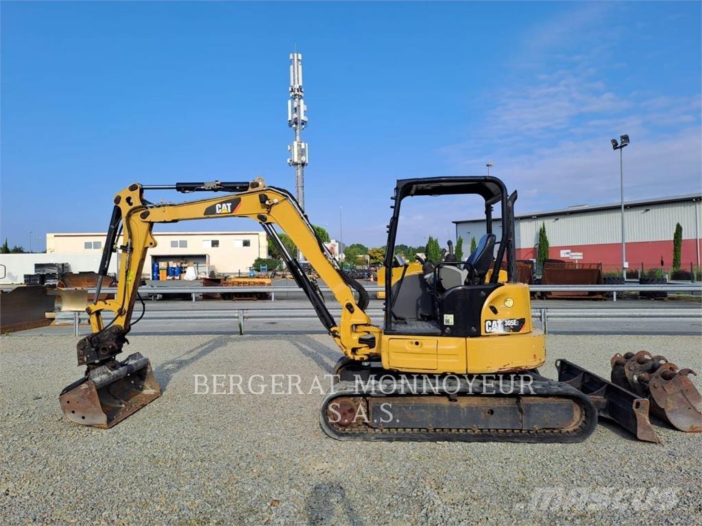 CAT 305E2 Kāpurķēžu ekskavatori