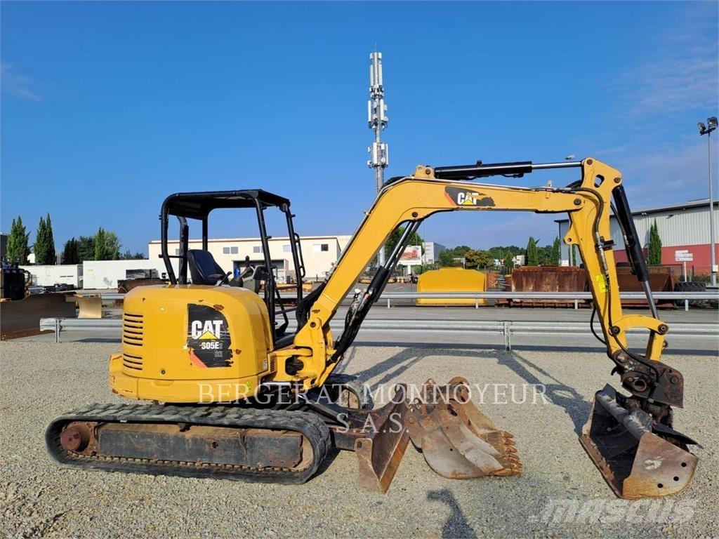 CAT 305E2 Kāpurķēžu ekskavatori