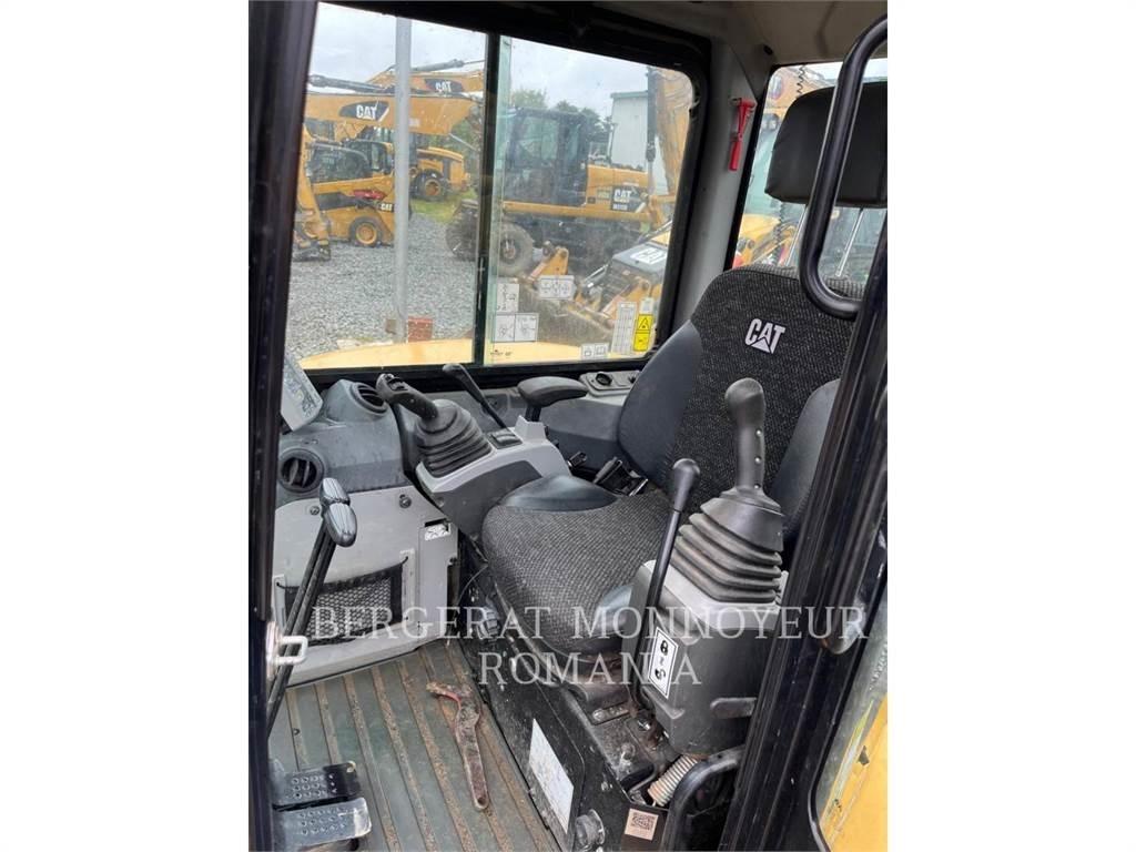 CAT 305E2CR Kāpurķēžu ekskavatori