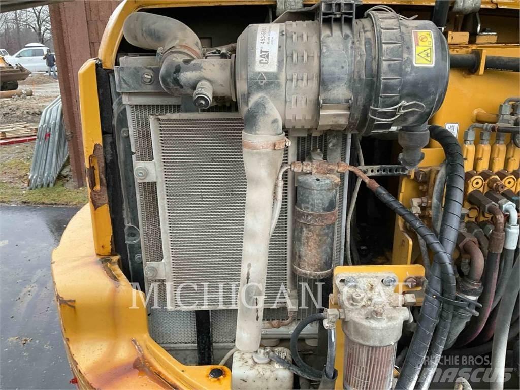 CAT 305E2CR Kāpurķēžu ekskavatori