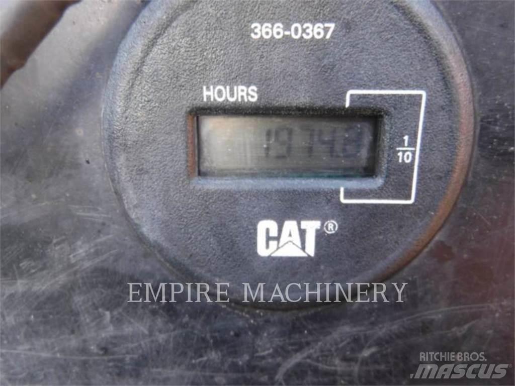 CAT 305E2CR Kāpurķēžu ekskavatori