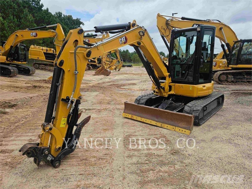 CAT 305E2CR Kāpurķēžu ekskavatori