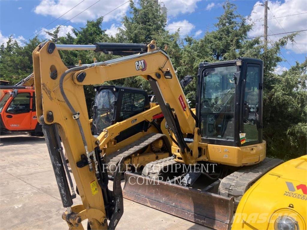CAT 305E2LC Kāpurķēžu ekskavatori
