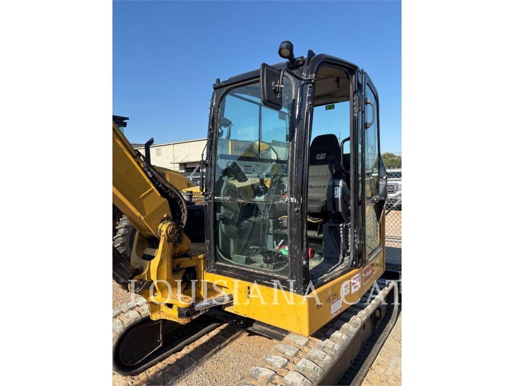 CAT 306 Kāpurķēžu ekskavatori