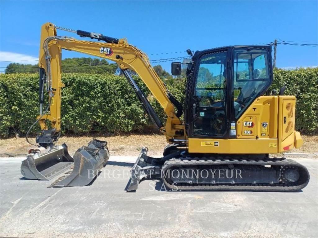 CAT 306 CR Kāpurķēžu ekskavatori