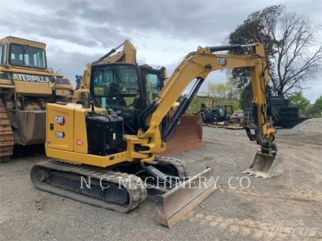 CAT 306 CRCB Kāpurķēžu ekskavatori