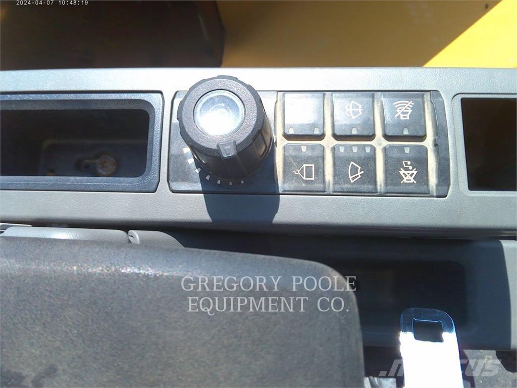 CAT 30607CR Kāpurķēžu ekskavatori