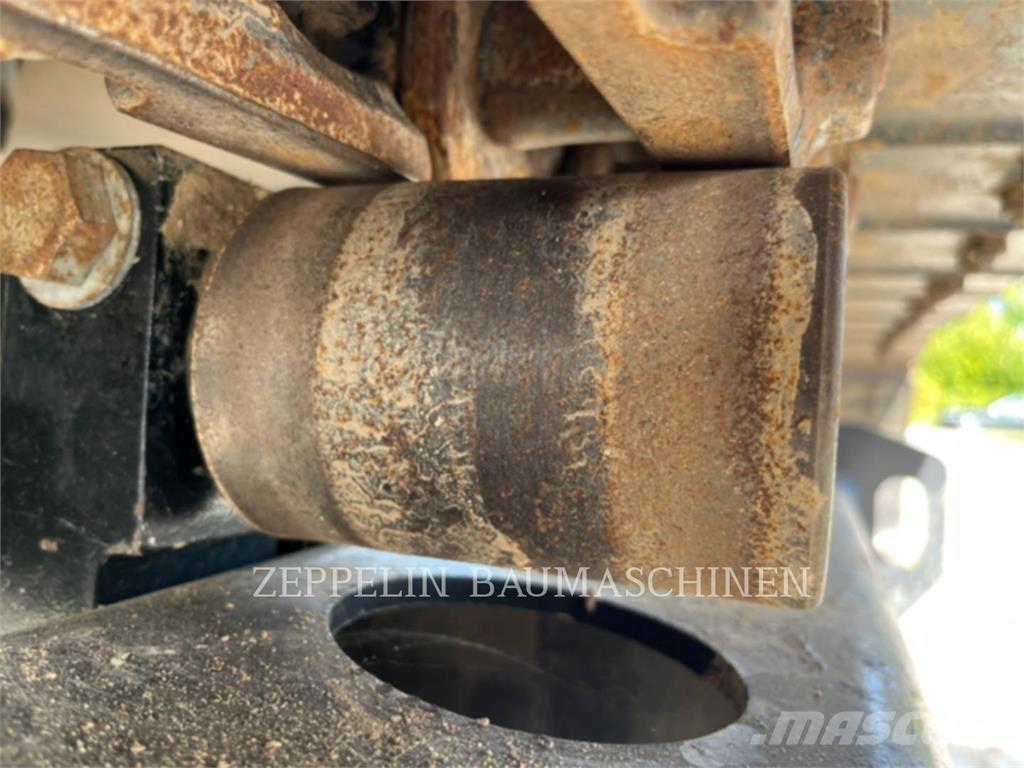 CAT 306CR-07A Kāpurķēžu ekskavatori