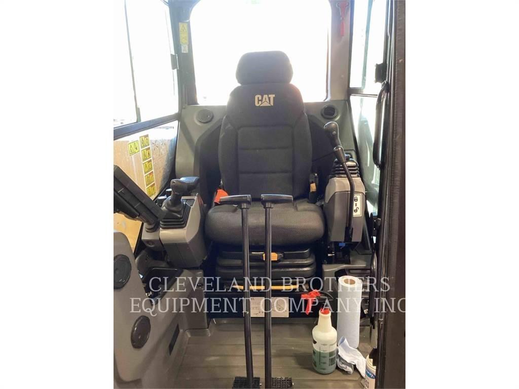 CAT 30807CR Kāpurķēžu ekskavatori
