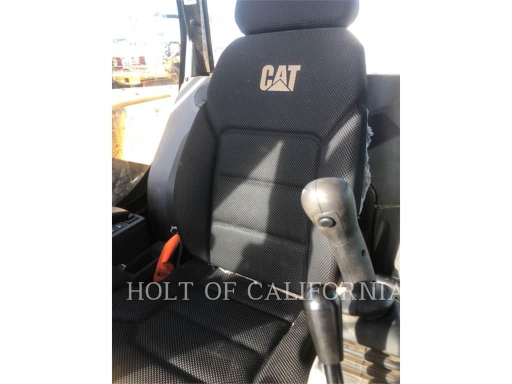 CAT 310 Kāpurķēžu ekskavatori