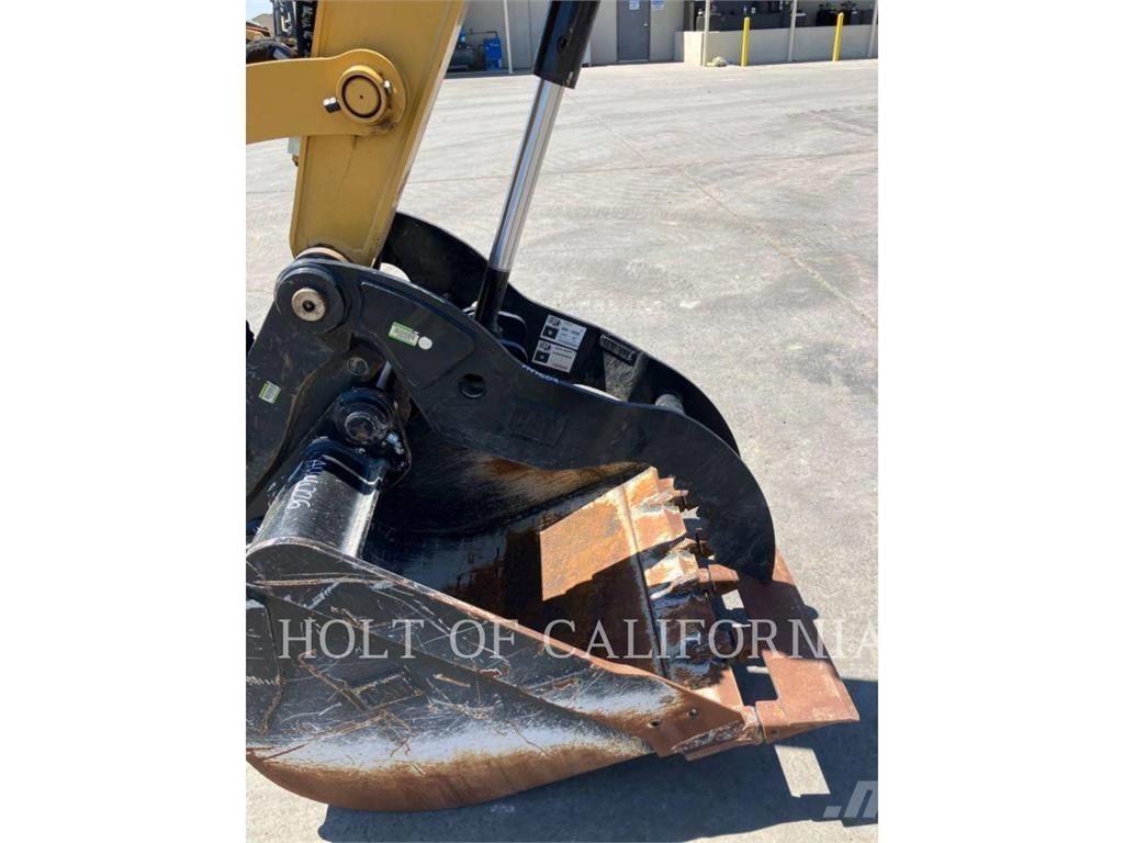 CAT 310 Kāpurķēžu ekskavatori