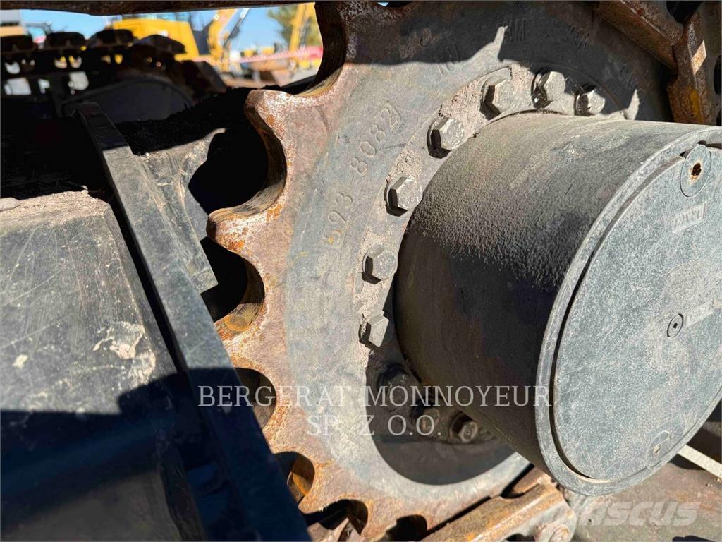 CAT 310 Kāpurķēžu ekskavatori
