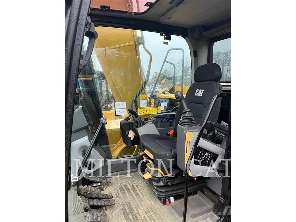 CAT 313 Kāpurķēžu ekskavatori