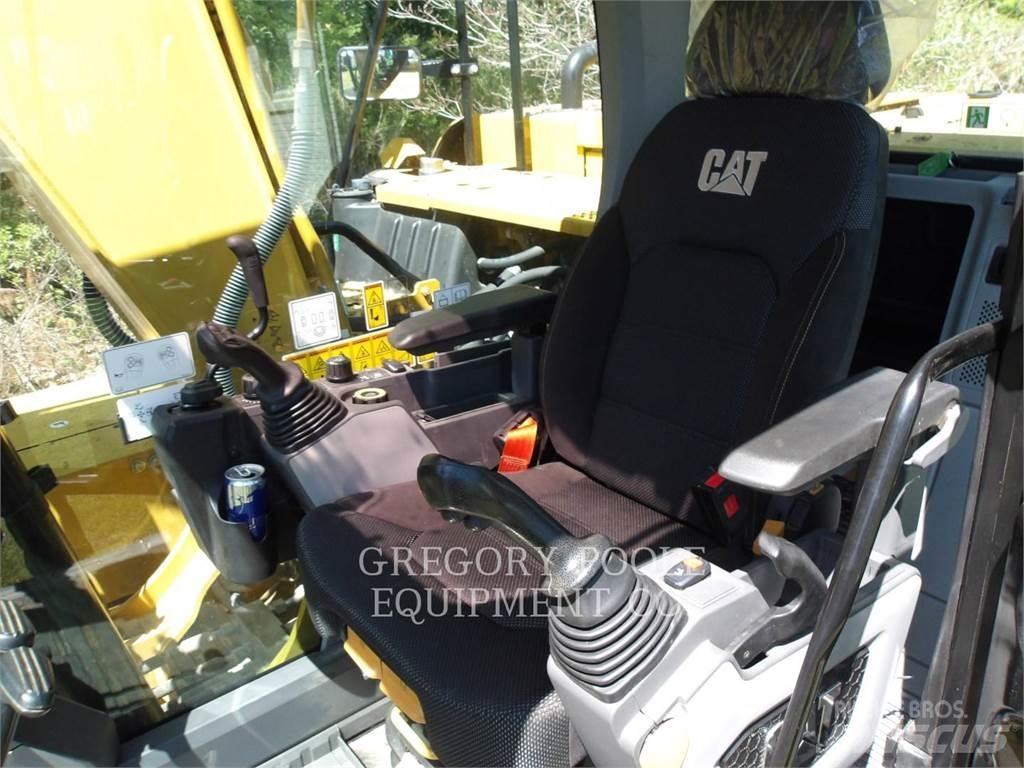 CAT 313 Kāpurķēžu ekskavatori