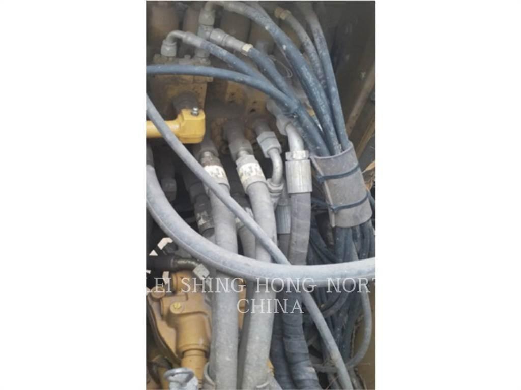 CAT 313D2GC Kāpurķēžu ekskavatori