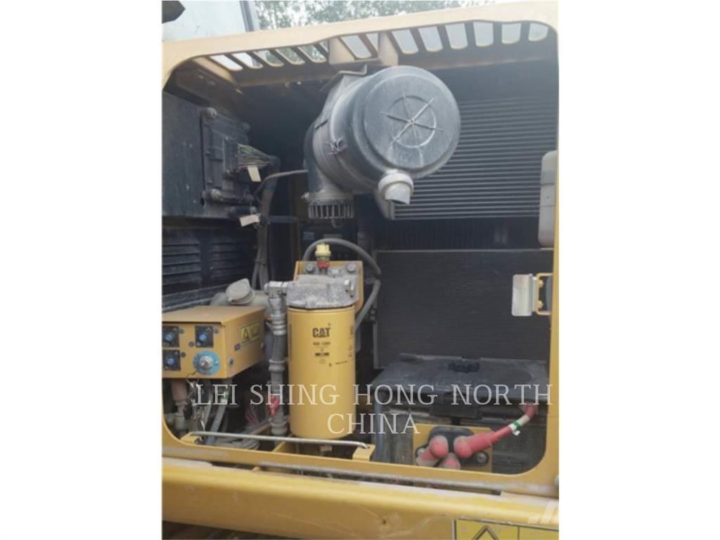 CAT 313D2GC Kāpurķēžu ekskavatori