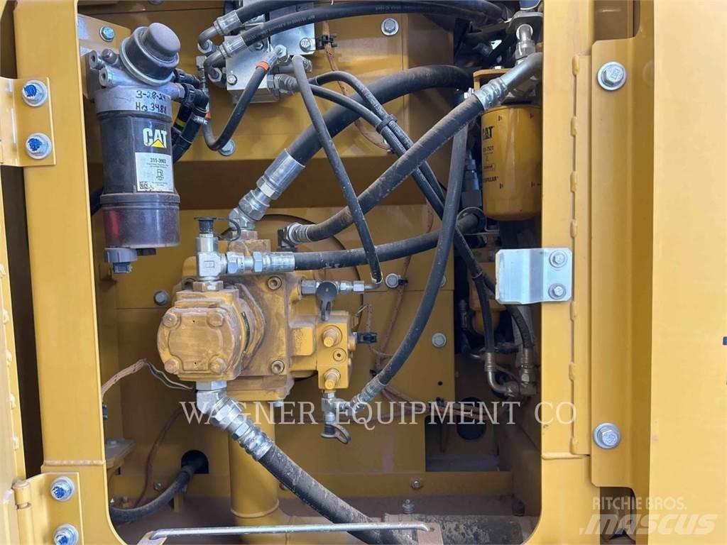 CAT 313FLGC Kāpurķēžu ekskavatori