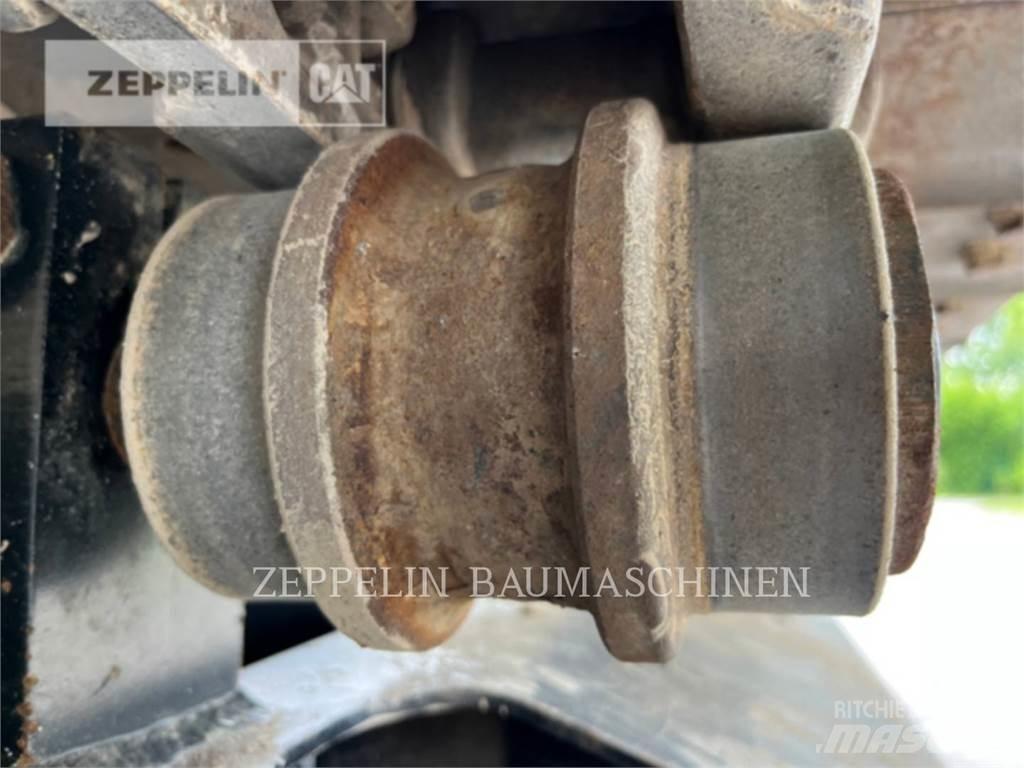 CAT 313GC Kāpurķēžu ekskavatori