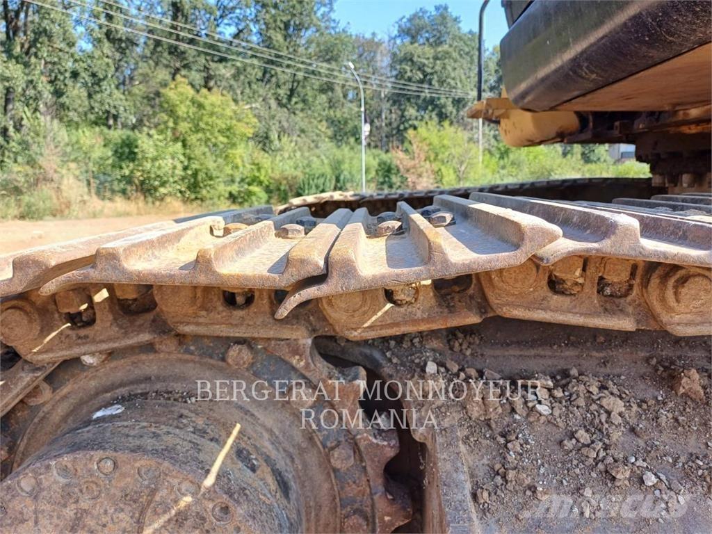 CAT 318C Kāpurķēžu ekskavatori