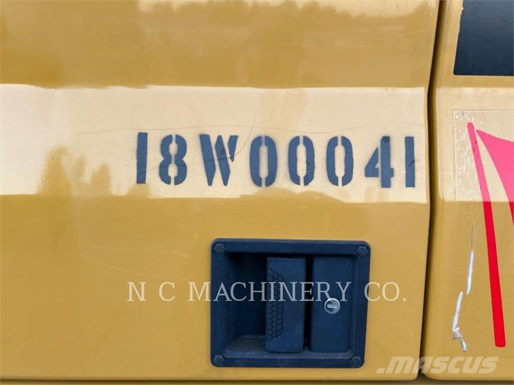 CAT 320 Kāpurķēžu ekskavatori