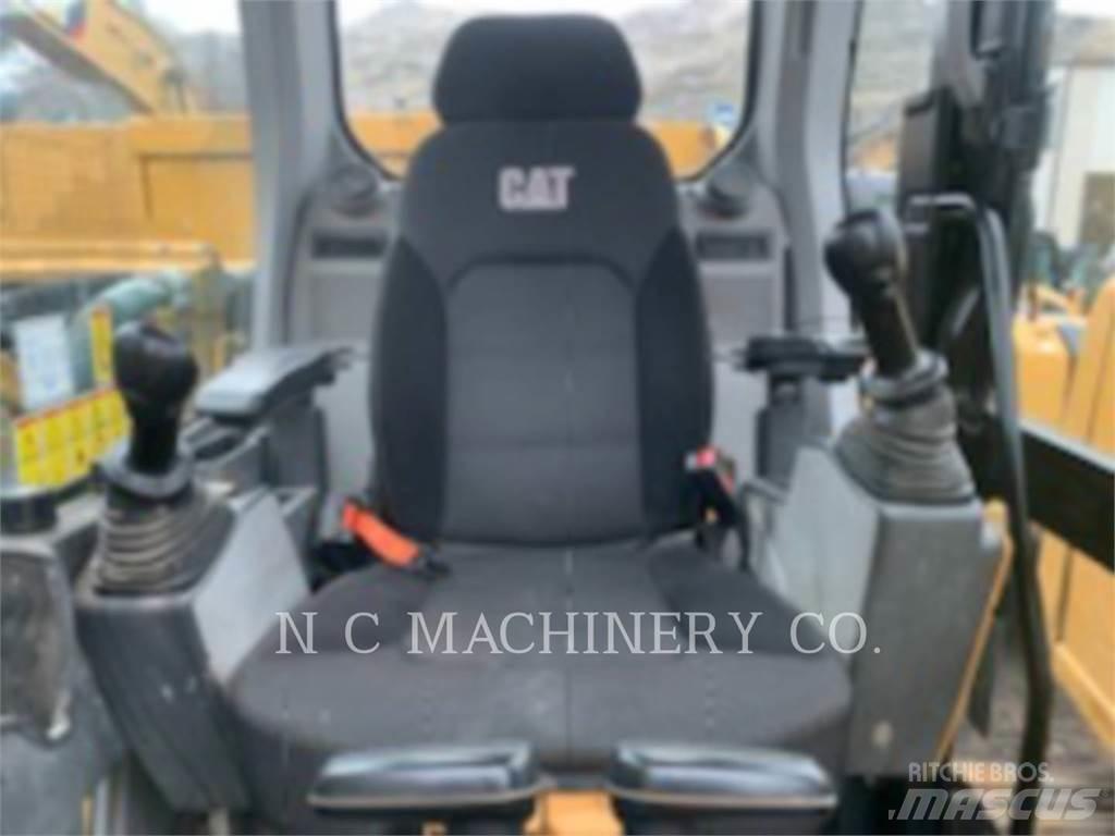 CAT 320 Kāpurķēžu ekskavatori