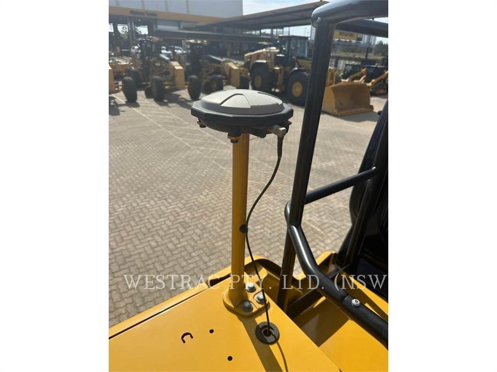CAT 320-07 Kāpurķēžu ekskavatori
