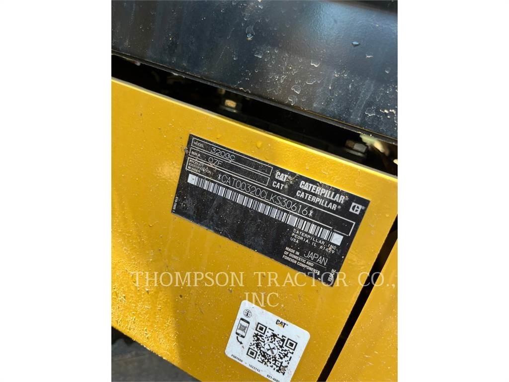 CAT 320-GC Kāpurķēžu ekskavatori