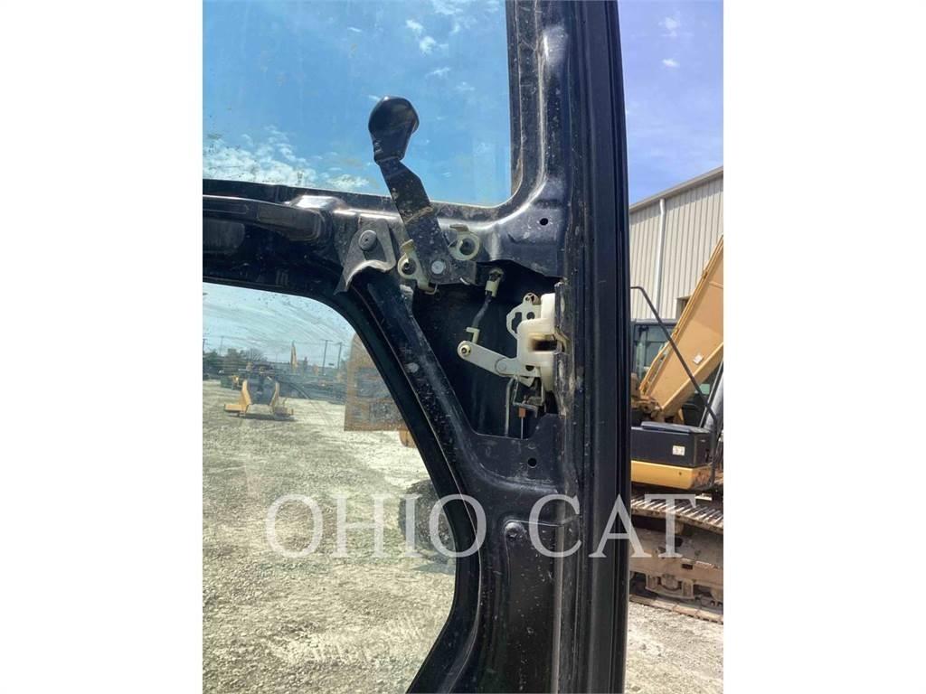 CAT 320 STD Kāpurķēžu ekskavatori