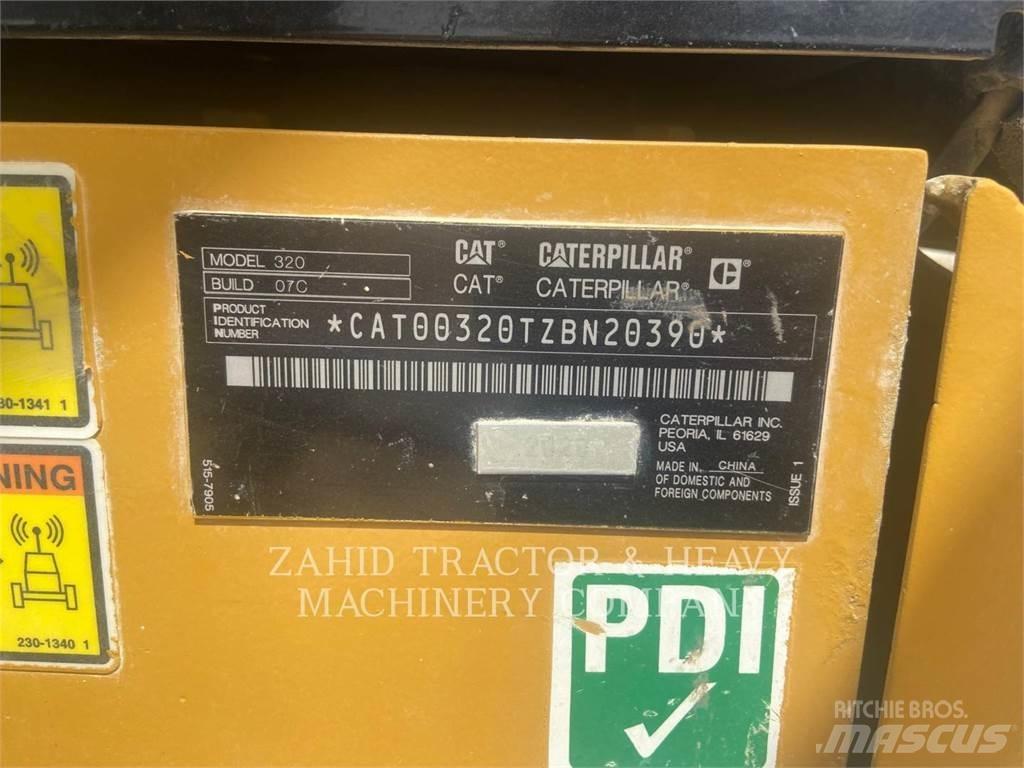CAT 32007 Kāpurķēžu ekskavatori